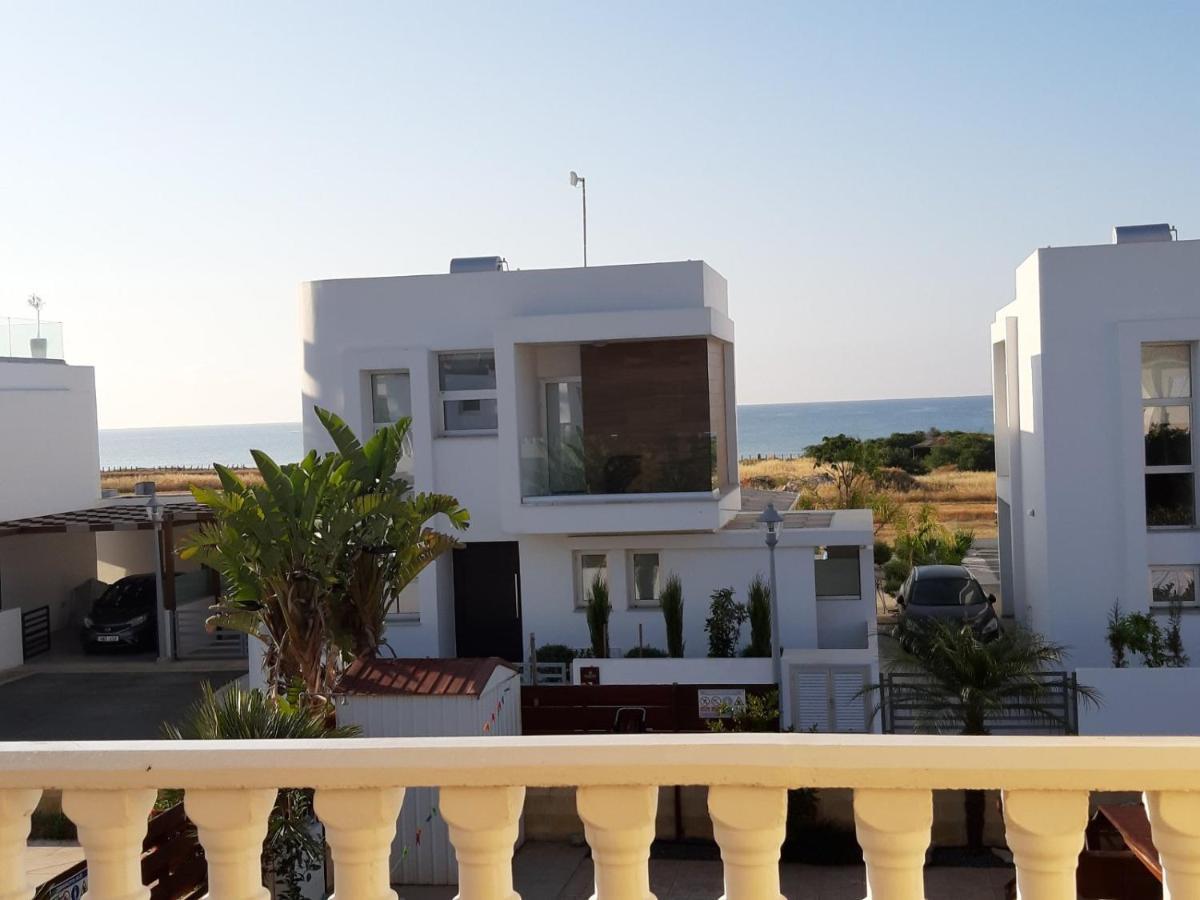 Carolyn Villa Is A Luxury 4-Bedroom Villa With Private Pool In Айя Напа Екстериор снимка