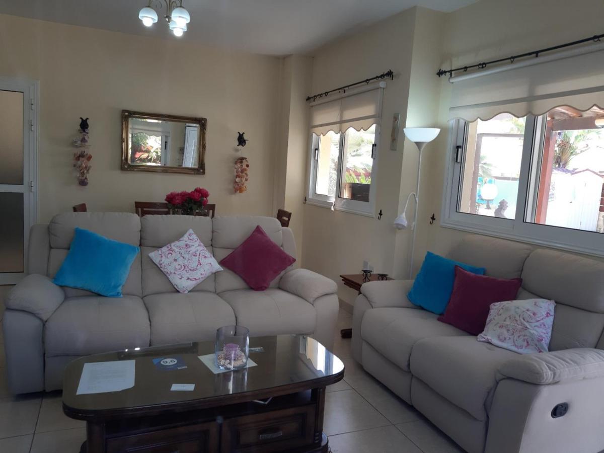 Carolyn Villa Is A Luxury 4-Bedroom Villa With Private Pool In Айя Напа Екстериор снимка